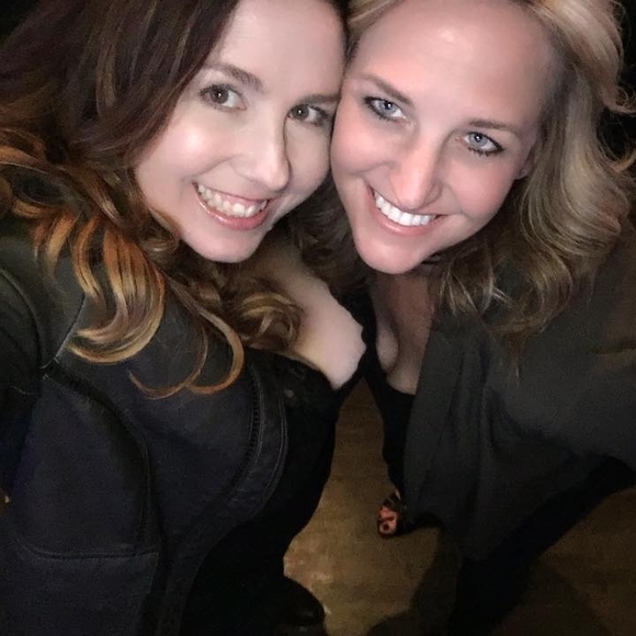 Meet your Posher, Lorrie - Picture 1 of 1